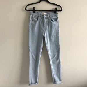 Levi’s 721 High Rise Skinny in Drawing a Blank